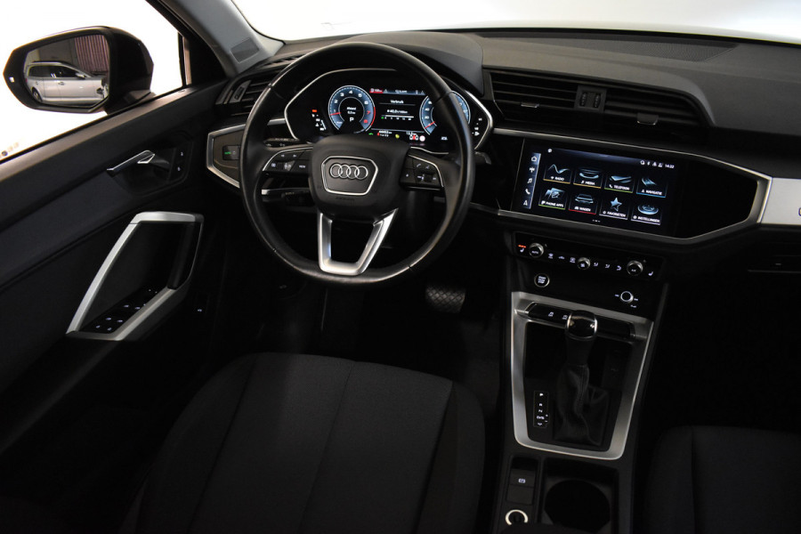Audi Q3 35TFSI 150PK S-TRONIC PRO LINE VIRTUAL/PDC/NAVI Audi Q3 35TFSI 150PK S-TRONIC PRO LINE VIRTUAL/PDC/NAVI