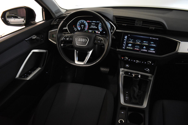 Audi Q3 35TFSI 150PK S-TRONIC PRO LINE VIRTUAL/PDC/NAVI Audi Q3 35TFSI 150PK S-TRONIC PRO LINE VIRTUAL/PDC/NAVI