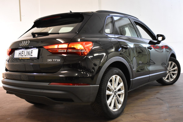 Audi Q3 35TFSI 150PK S-TRONIC PRO LINE VIRTUAL/PDC/NAVI Audi Q3 35TFSI 150PK S-TRONIC PRO LINE VIRTUAL/PDC/NAVI