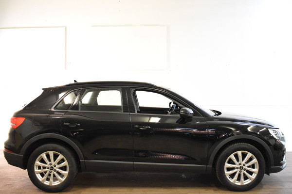 Audi Q3 35TFSI 150PK S-TRONIC PRO LINE VIRTUAL/PDC/NAVI Audi Q3 35TFSI 150PK S-TRONIC PRO LINE VIRTUAL/PDC/NAVI