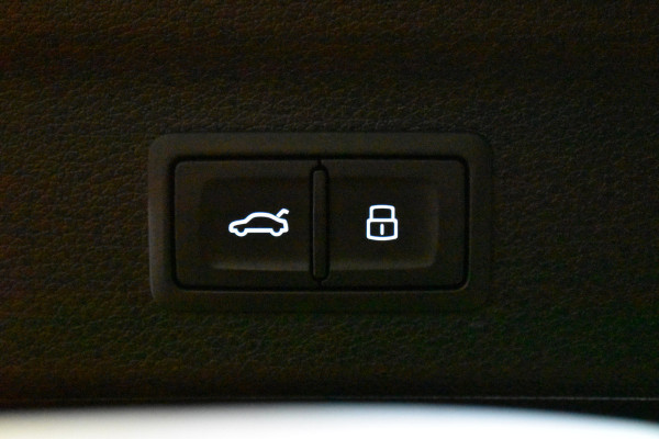 Audi Q3 35TFSI 150PK S-TRONIC PRO LINE VIRTUAL/PDC/NAVI Audi Q3 35TFSI 150PK S-TRONIC PRO LINE VIRTUAL/PDC/NAVI