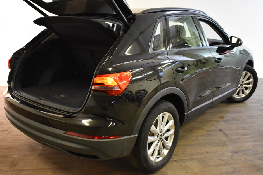 Audi Q3 35TFSI 150PK S-TRONIC PRO LINE VIRTUAL/PDC/NAVI Audi Q3 35TFSI 150PK S-TRONIC PRO LINE VIRTUAL/PDC/NAVI