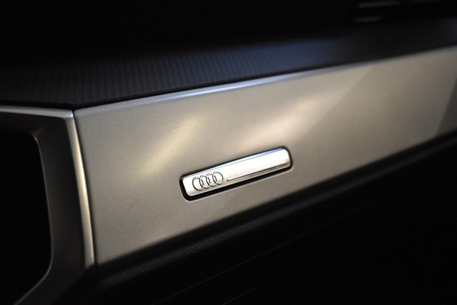 Audi Q3 35TFSI 150PK S-TRONIC PRO LINE VIRTUAL/PDC/NAVI Audi Q3 35TFSI 150PK S-TRONIC PRO LINE VIRTUAL/PDC/NAVI