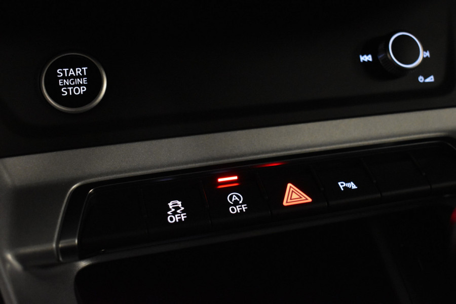 Audi Q3 35TFSI 150PK S-TRONIC PRO LINE VIRTUAL/PDC/NAVI Audi Q3 35TFSI 150PK S-TRONIC PRO LINE VIRTUAL/PDC/NAVI