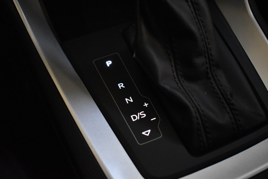 Audi Q3 35TFSI 150PK S-TRONIC PRO LINE VIRTUAL/PDC/NAVI Audi Q3 35TFSI 150PK S-TRONIC PRO LINE VIRTUAL/PDC/NAVI