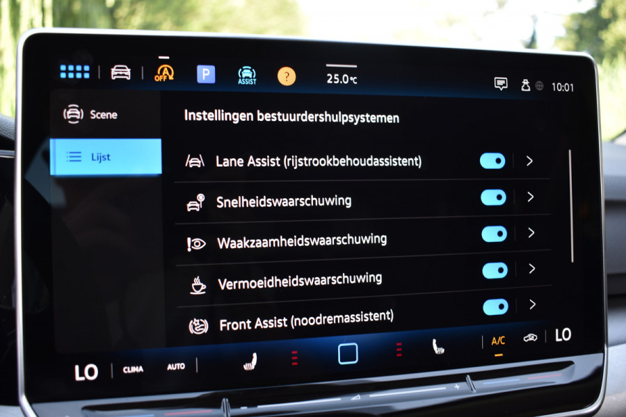 Volkswagen GOLF Variant 1.5 TSI LIFE VIRTUAL/PDC/CARPLAY Volkswagen GOLF Variant 1.5 TSI LIFE VIRTUAL/PDC/CARPLAY