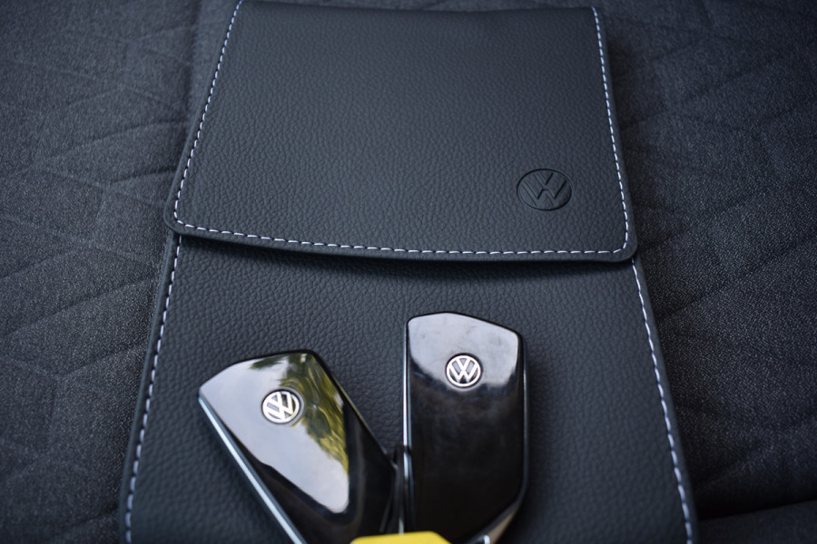 Volkswagen GOLF Variant 1.5 TSI LIFE VIRTUAL/PDC/CARPLAY Volkswagen GOLF Variant 1.5 TSI LIFE VIRTUAL/PDC/CARPLAY