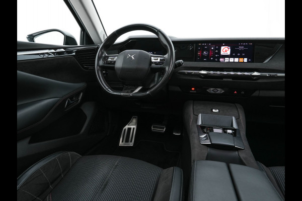 DS DS 4 1.6 PureTech Performance Line (INCL-BTW) Aut. *PANO | LEATHER-MICROFIBRE | FULL-LED | HEATED-SPORTSEATS | DIGI-COCKPIT | KEYLESS | CAMERA | LANE-ASSIST | CARPLAY | ECC | SHIFT-PADDLES | PDC | TOWBAR | 19''ALU*