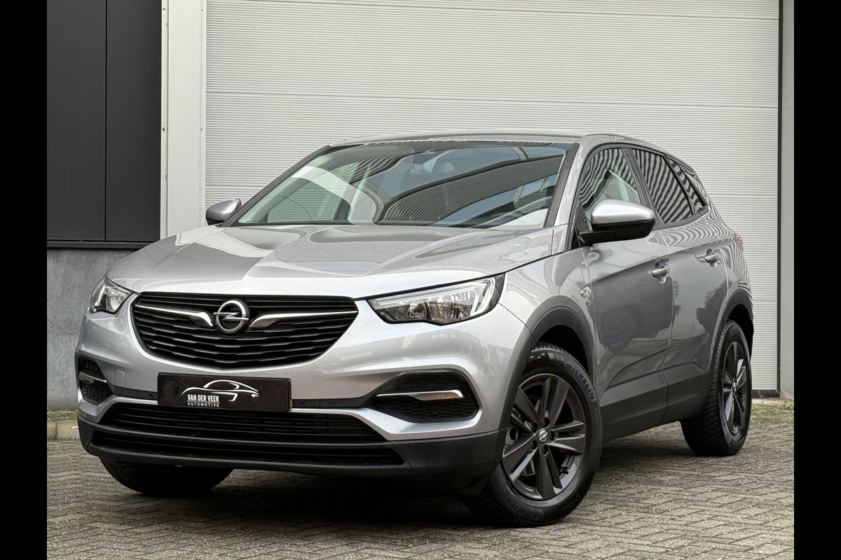 Opel Grandland X 1.2 Turbo 120 Jaar Edition | Riem vv 87.000km | Winterpakket | Apple Carplay Opel Grandland X 1.2 Turbo 120 Jaar Edition | Riem vv 87.000km | Winterpakket | Apple Carplay