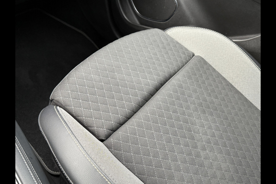 Opel Grandland X 1.2 Turbo 120 Jaar Edition | Riem vv 87.000km | Winterpakket | Apple Carplay