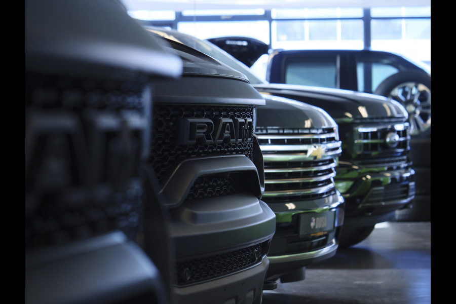 Dodge Ram 1500 | Laramie | Night Edition | 3.0L I6 Hurricane | Crew Cab | 4X4 | | BPM-VRIJ | 14,4-inch Touchscreen | Passenger Display | Getoonde accessoires zijn verkrijgbaar tegen meerprijs