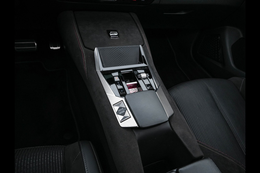 DS DS 4 1.6 PureTech Performance Line (INCL-BTW) Aut. *PANO | LEATHER-MICROFIBRE | FULL-LED | HEATED-SPORTSEATS | DIGI-COCKPIT | KEYLESS | CAMERA | LANE-ASSIST | CARPLAY | ECC | SHIFT-PADDLES | PDC | TOWBAR | 19''ALU*