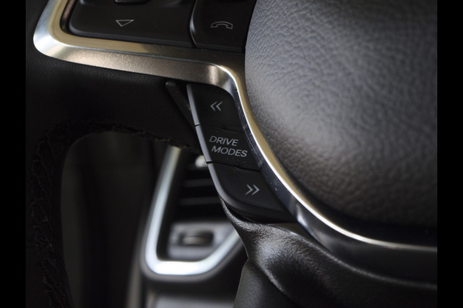 Dodge Ram 1500 | Laramie | Premium Night | 3.0L I6 Hurricane | Crew Cab | 4X4 | | BPM-VRIJ | Niveau regeling | Passenger Display | Getoonde accessoires zijn verkrijgbaar tegen meerprijs