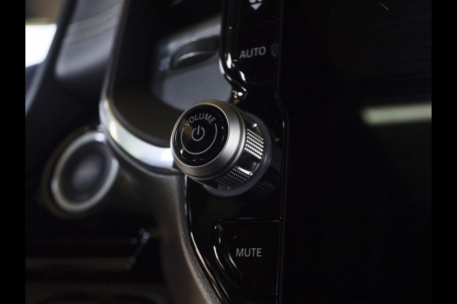 Dodge Ram 1500 | Laramie | Premium Night | 3.0L I6 Hurricane | Crew Cab | 4X4 | | BPM-VRIJ | Niveau regeling | Passenger Display | Getoonde accessoires zijn verkrijgbaar tegen meerprijs