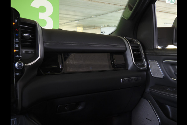 Dodge Ram 1500 | Laramie | Premium Night | 3.0L I6 Hurricane | Crew Cab | 4X4 | | BPM-VRIJ | Niveau regeling | Passenger Display | Getoonde accessoires zijn verkrijgbaar tegen meerprijs