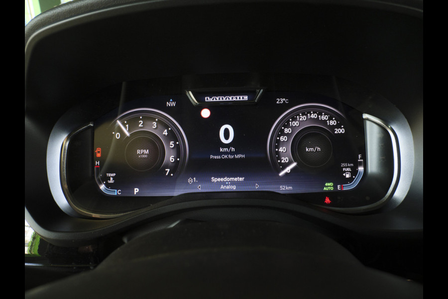 Dodge Ram 1500 | Laramie | Premium Night | 3.0L I6 Hurricane | Crew Cab | 4X4 | | BPM-VRIJ | Niveau regeling | Passenger Display | Getoonde accessoires zijn verkrijgbaar tegen meerprijs