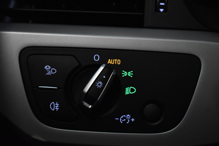 Audi A4 Avant 35 TFSI 2.0 150PK S-TRONIC PRO-LINE CARPLAY/PDC/LED Audi A4 Avant 35 TFSI 2.0 150PK S-TRONIC PRO-LINE CARPLAY/PDC/LED