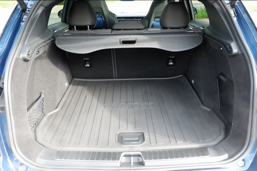 Lynk & Co 01 1.5 / INCL. FABRIEKS-GARANTIE Lynk & Co 01 1.5 / INCL. FABRIEKS-GARANTIE