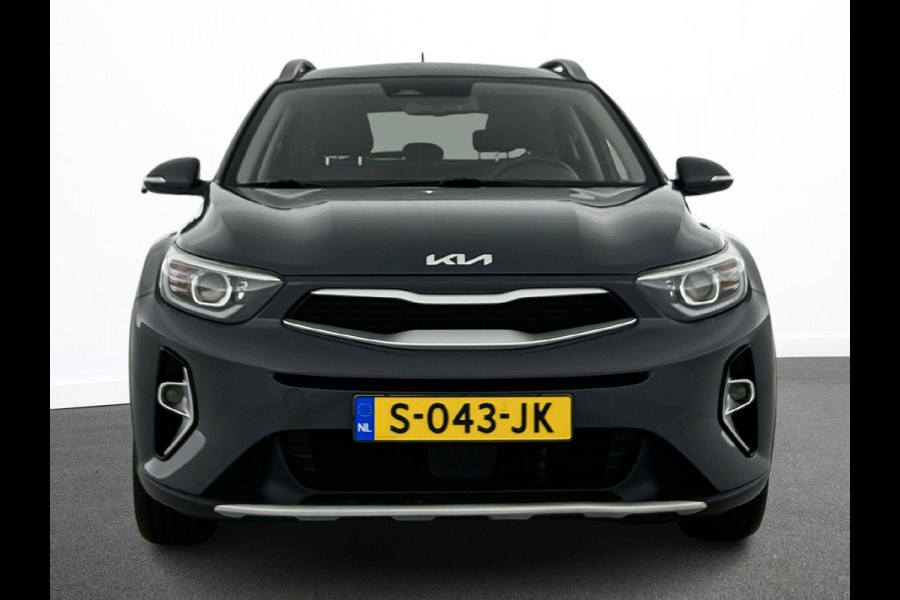 Kia Stonic 1.0 T-GDI 136pk MHEV Automaat DynamicPlusLine Navigatie Climate control Camera Cruise Control 17" Lichtmetalen velgen
