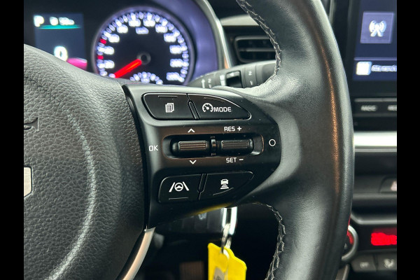 Kia Stonic 1.0 T-GDI 136pk MHEV Automaat DynamicPlusLine Navigatie Climate control Camera Cruise Control 17" Lichtmetalen velgen