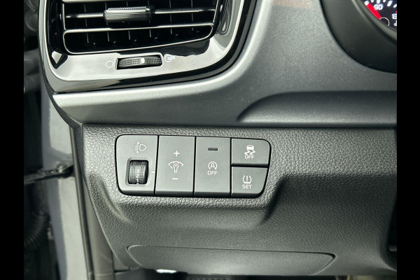 Kia Stonic 1.0 T-GDI 136pk MHEV Automaat DynamicPlusLine Navigatie Climate control Camera Cruise Control 17" Lichtmetalen velgen