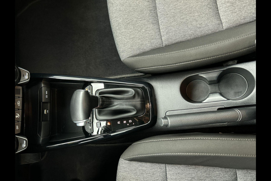 Kia Stonic 1.0 T-GDI 136pk MHEV Automaat DynamicPlusLine Navigatie Climate control Camera Cruise Control 17" Lichtmetalen velgen