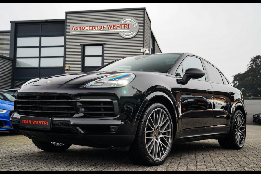 Porsche Cayenne Coupé 3.0 E-Hybrid | Sport Chrono | 22 INCH | Panorama | Head up | Trekhaak | Luchtvering | Memory stoelen 8Voudig Porsche Cayenne Coupé 3.0 E-Hybrid | Sport Chrono | 22 INCH | Panorama | Head up | Trekhaak | Luchtvering | Memory stoelen 8Voudig