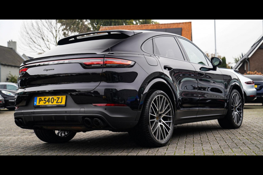 Porsche Cayenne Coupé 3.0 E-Hybrid | Sport Chrono | 22 INCH | Panorama | Head up | Trekhaak | Luchtvering | Memory stoelen 8Voudig Porsche Cayenne Coupé 3.0 E-Hybrid | Sport Chrono | 22 INCH | Panorama | Head up | Trekhaak | Luchtvering | Memory stoelen 8Voudig