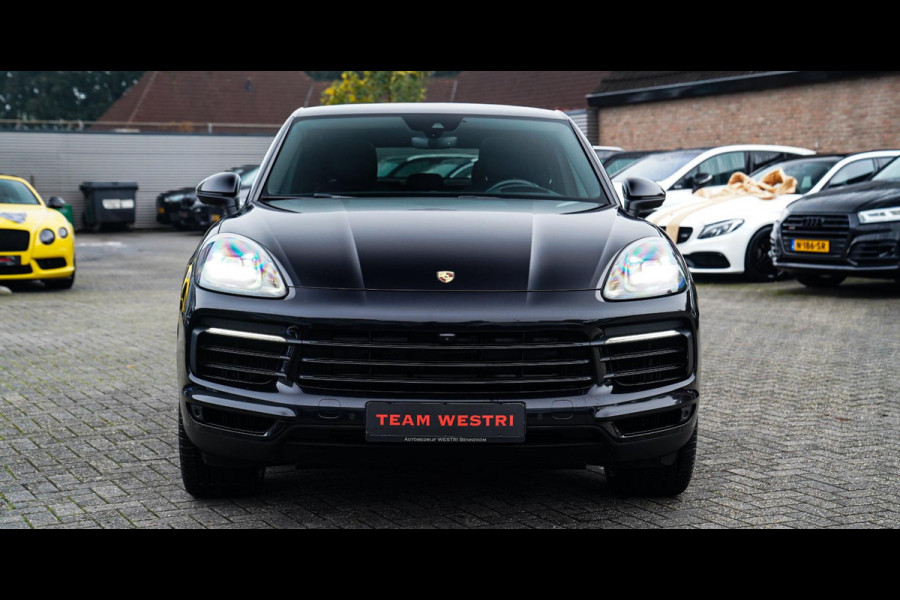 Porsche Cayenne Coupé 3.0 E-Hybrid | Sport Chrono | 22 INCH | Panorama | Head up | Trekhaak | Luchtvering | Memory stoelen 8Voudig Porsche Cayenne Coupé 3.0 E-Hybrid | Sport Chrono | 22 INCH | Panorama | Head up | Trekhaak | Luchtvering | Memory stoelen 8Voudig