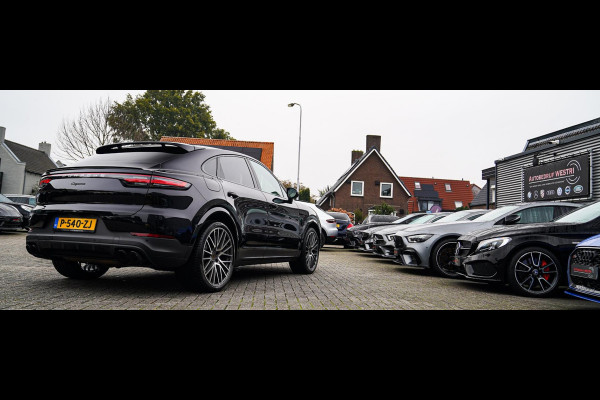 Porsche Cayenne Coupé 3.0 E-Hybrid | Sport Chrono | 22 INCH | Panorama | Head up | Trekhaak | Luchtvering | Memory stoelen 8Voudig Porsche Cayenne Coupé 3.0 E-Hybrid | Sport Chrono | 22 INCH | Panorama | Head up | Trekhaak | Luchtvering | Memory stoelen 8Voudig