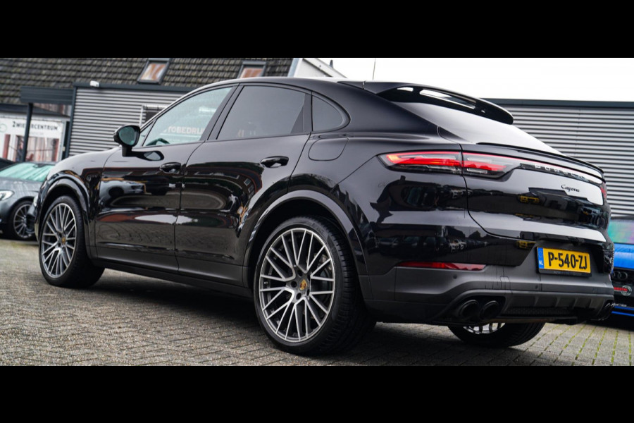 Porsche Cayenne Coupé 3.0 E-Hybrid | Sport Chrono | 22 INCH | Panorama | Head up | Trekhaak | Luchtvering | Memory stoelen 8Voudig Porsche Cayenne Coupé 3.0 E-Hybrid | Sport Chrono | 22 INCH | Panorama | Head up | Trekhaak | Luchtvering | Memory stoelen 8Voudig