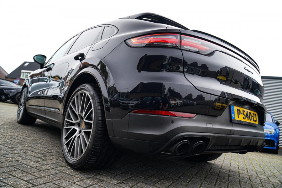 Porsche Cayenne Coupé 3.0 E-Hybrid | Sport Chrono | 22 INCH | Panorama | Head up | Trekhaak | Luchtvering | Memory stoelen 8Voudig Porsche Cayenne Coupé 3.0 E-Hybrid | Sport Chrono | 22 INCH | Panorama | Head up | Trekhaak | Luchtvering | Memory stoelen 8Voudig