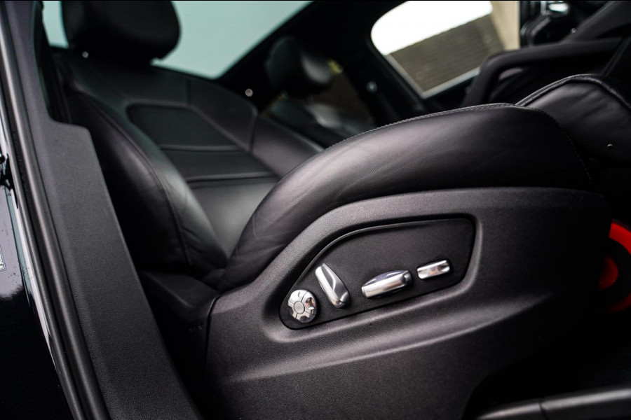 Porsche Cayenne Coupé 3.0 E-Hybrid | Sport Chrono | 22 INCH | Panorama | Head up | Trekhaak | Luchtvering | Memory stoelen 8Voudig Porsche Cayenne Coupé 3.0 E-Hybrid | Sport Chrono | 22 INCH | Panorama | Head up | Trekhaak | Luchtvering | Memory stoelen 8Voudig