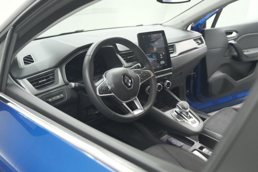 Renault Captur 1.6 E-Tech Plug-in Hybrid 160 Intens | Allseason Banden | Camera | 9.3 Inch Grootscherm | Apple Carplay Renault Captur 1.6 E-Tech Plug-in Hybrid 160 Intens | Allseason Banden | Camera | 9.3 Inch Grootscherm | Apple Carplay