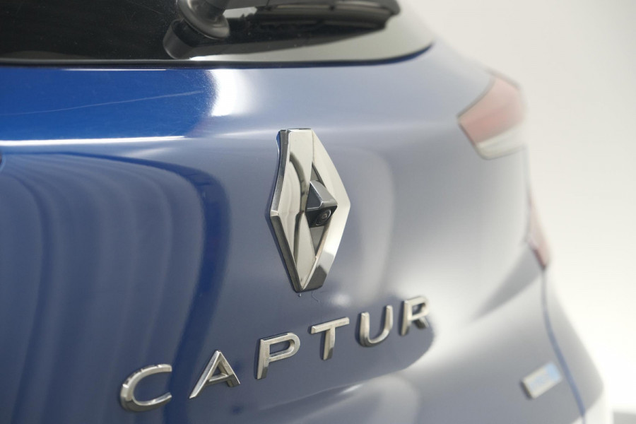 Renault Captur 1.6 E-Tech Plug-in Hybrid 160 Intens | Allseason Banden | Camera | 9.3 Inch Grootscherm | Apple Carplay Renault Captur 1.6 E-Tech Plug-in Hybrid 160 Intens | Allseason Banden | Camera | 9.3 Inch Grootscherm | Apple Carplay