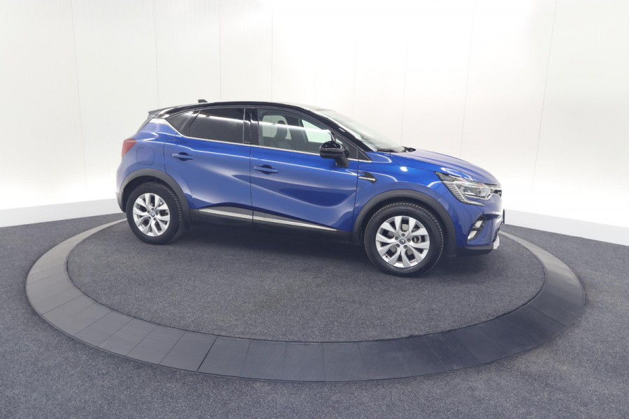 Renault Captur 1.6 E-Tech Plug-in Hybrid 160 Intens | Allseason Banden | Camera | 9.3 Inch Grootscherm | Apple Carplay Renault Captur 1.6 E-Tech Plug-in Hybrid 160 Intens | Allseason Banden | Camera | 9.3 Inch Grootscherm | Apple Carplay