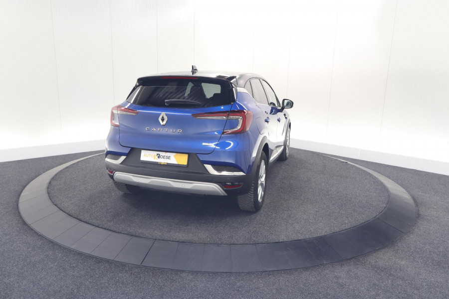 Renault Captur 1.6 E-Tech Plug-in Hybrid 160 Intens | Allseason Banden | Camera | 9.3 Inch Grootscherm | Apple Carplay Renault Captur 1.6 E-Tech Plug-in Hybrid 160 Intens | Allseason Banden | Camera | 9.3 Inch Grootscherm | Apple Carplay
