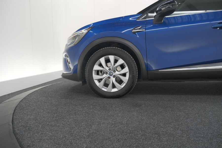 Renault Captur 1.6 E-Tech Plug-in Hybrid 160 Intens | Allseason Banden | Camera | 9.3 Inch Grootscherm | Apple Carplay Renault Captur 1.6 E-Tech Plug-in Hybrid 160 Intens | Allseason Banden | Camera | 9.3 Inch Grootscherm | Apple Carplay