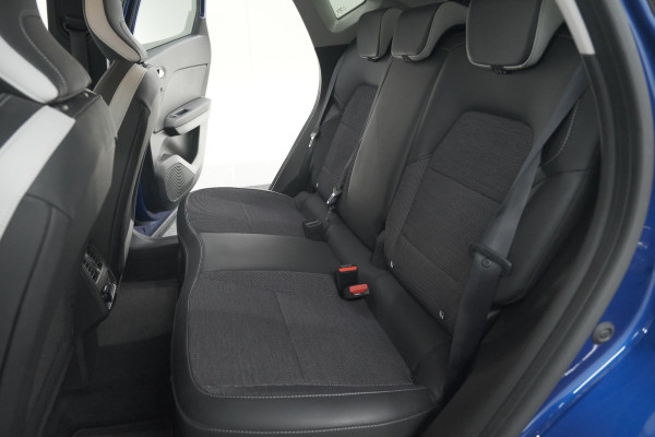 Renault Captur 1.6 E-Tech Plug-in Hybrid 160 Intens | Allseason Banden | Camera | 9.3 Inch Grootscherm | Apple Carplay Renault Captur 1.6 E-Tech Plug-in Hybrid 160 Intens | Allseason Banden | Camera | 9.3 Inch Grootscherm | Apple Carplay