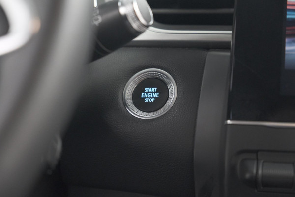 Renault Captur 1.6 E-Tech Plug-in Hybrid 160 Intens | Allseason Banden | Camera | 9.3 Inch Grootscherm | Apple Carplay Renault Captur 1.6 E-Tech Plug-in Hybrid 160 Intens | Allseason Banden | Camera | 9.3 Inch Grootscherm | Apple Carplay