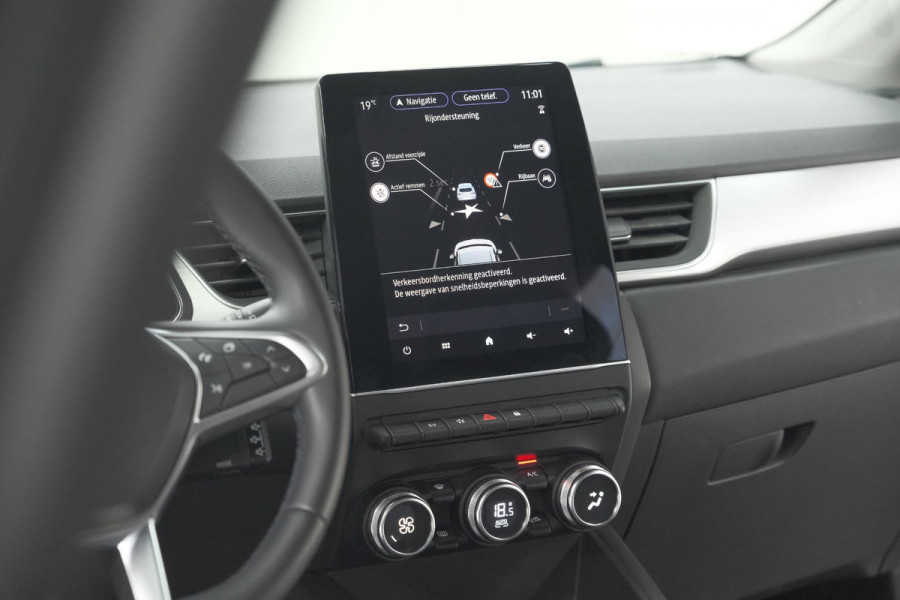 Renault Captur 1.6 E-Tech Plug-in Hybrid 160 Intens | Allseason Banden | Camera | 9.3 Inch Grootscherm | Apple Carplay Renault Captur 1.6 E-Tech Plug-in Hybrid 160 Intens | Allseason Banden | Camera | 9.3 Inch Grootscherm | Apple Carplay