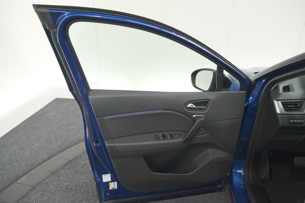 Renault Captur 1.6 E-Tech Plug-in Hybrid 160 Intens | Allseason Banden | Camera | 9.3 Inch Grootscherm | Apple Carplay Renault Captur 1.6 E-Tech Plug-in Hybrid 160 Intens | Allseason Banden | Camera | 9.3 Inch Grootscherm | Apple Carplay