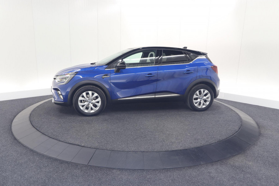 Renault Captur 1.6 E-Tech Plug-in Hybrid 160 Intens | Allseason Banden | Camera | 9.3 Inch Grootscherm | Apple Carplay Renault Captur 1.6 E-Tech Plug-in Hybrid 160 Intens | Allseason Banden | Camera | 9.3 Inch Grootscherm | Apple Carplay