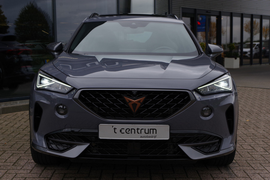 CUPRA Formentor 1.4 e-Hybrid VZ Performance 245 PK PHEV, Panoramadak, 360 Camera, Winterpakket CUPRA Formentor 1.4 e-Hybrid VZ Performance 245 PK PHEV, Panoramadak, 360 Camera, Winterpakket