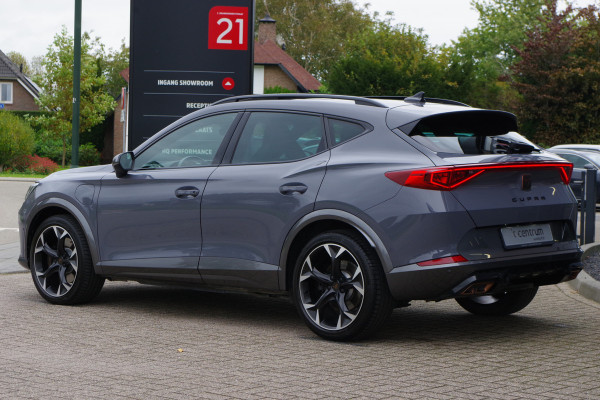 CUPRA Formentor 1.4 e-Hybrid VZ Performance 245 PK PHEV, Panoramadak, 360 Camera, Winterpakket CUPRA Formentor 1.4 e-Hybrid VZ Performance 245 PK PHEV, Panoramadak, 360 Camera, Winterpakket