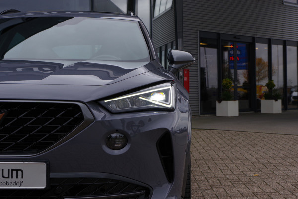 CUPRA Formentor 1.4 e-Hybrid VZ Performance 245 PK PHEV, Panoramadak, 360 Camera, Winterpakket CUPRA Formentor 1.4 e-Hybrid VZ Performance 245 PK PHEV, Panoramadak, 360 Camera, Winterpakket