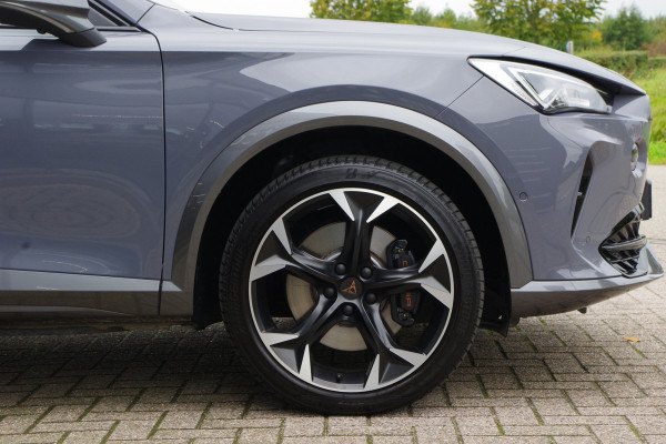 CUPRA Formentor 1.4 e-Hybrid VZ Performance 245 PK PHEV, Panoramadak, 360 Camera, Winterpakket CUPRA Formentor 1.4 e-Hybrid VZ Performance 245 PK PHEV, Panoramadak, 360 Camera, Winterpakket