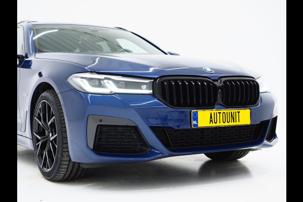 BMW 5 Serie Touring 520e M Sport Shadow | Panoramadak | Harman/Kardon | 360 | Keyless | Head Up | Trekhaak