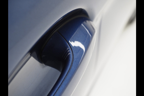 BMW 5 Serie Touring 520e M Sport Shadow | Panoramadak | Harman/Kardon | 360 | Keyless | Head Up | Trekhaak