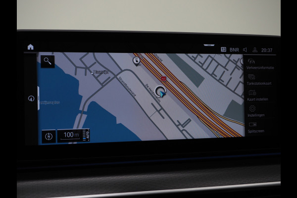 BMW 5 Serie Touring 520e M Sport Shadow | Panoramadak | Harman/Kardon | 360 | Keyless | Head Up | Trekhaak